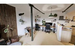  high street, stoke-on-trent, st10 4ff 