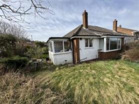  long lane, clayton west, huddersfield hd8 9pr 