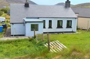  2 bedroom cottage for sale in leverburgh, isle of harris, 