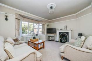  long hill rise, hucknall, ng15 6gl 